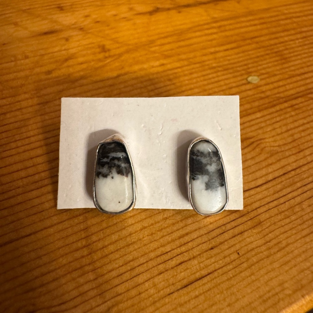 Sterling Silver White Buffalo post earrings